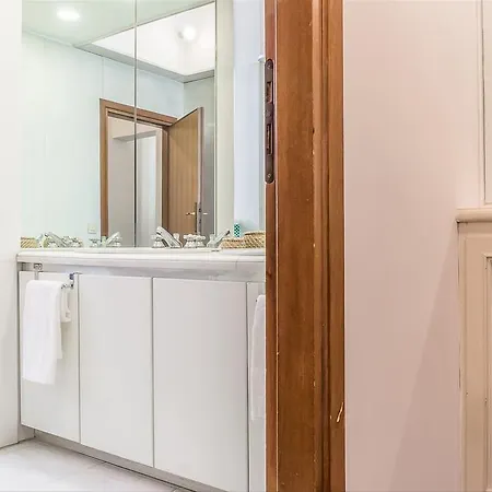 Guesthost - Palazzo Borghese Lovely Flat Apartamento *